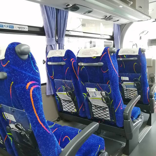 川崎駅発ディズニー行きバス-京成バスの座席