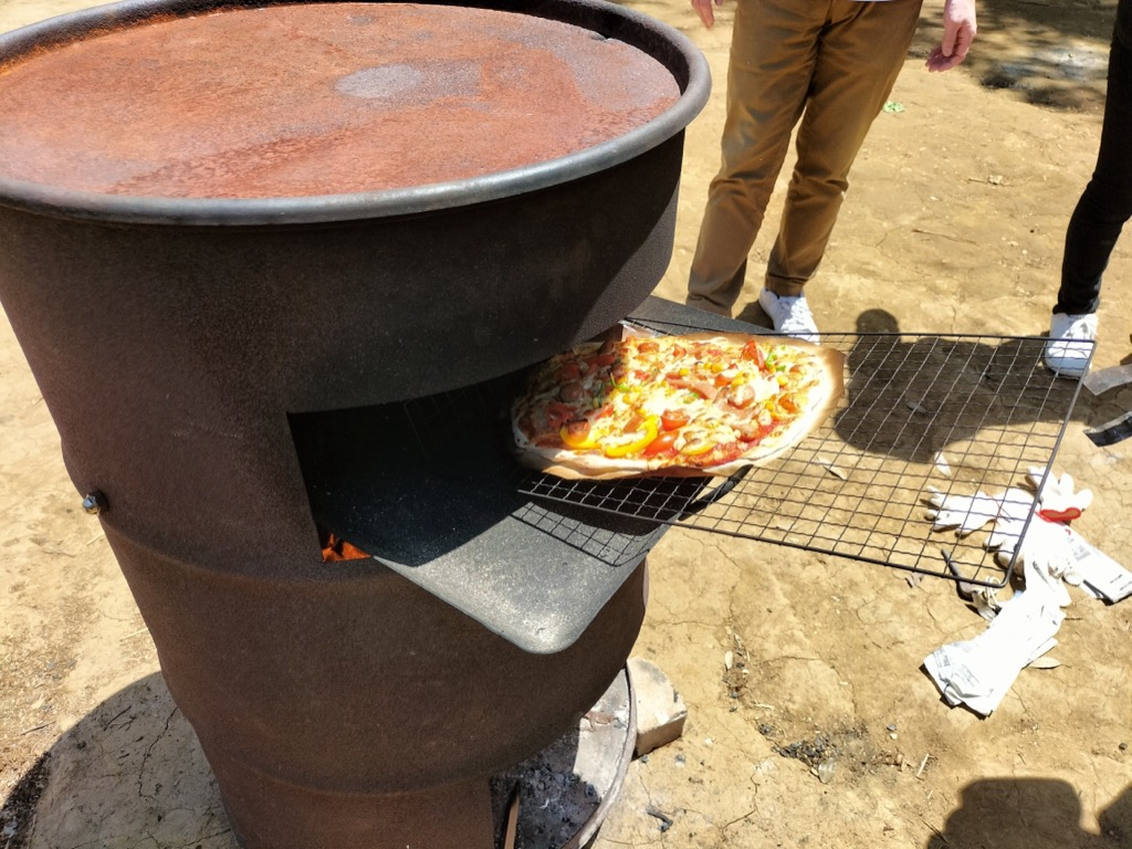 川崎市黒川ドラム缶窯で手作りピザ作り